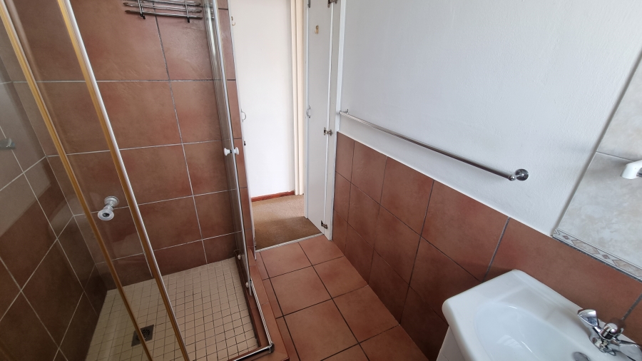 2 Bedroom Property for Sale in Twin Palms Western Cape